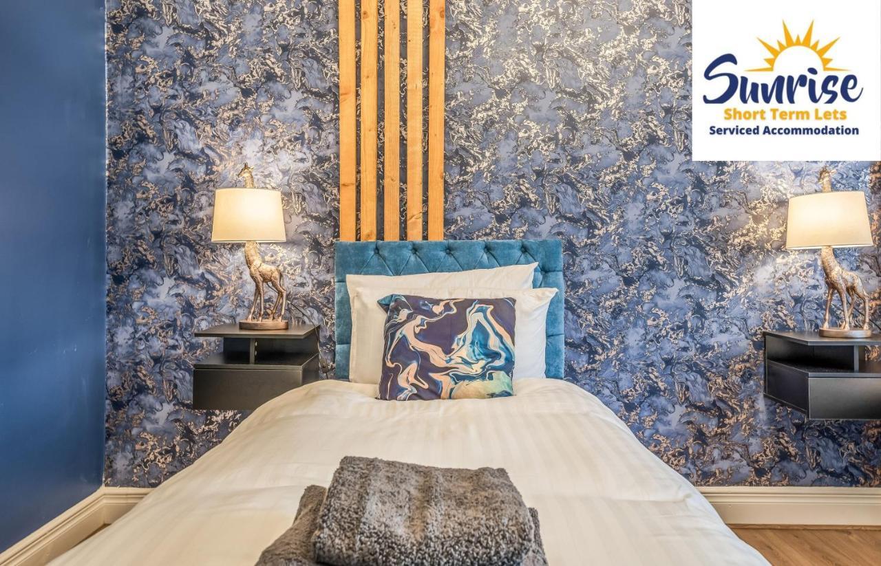 Presidential Apartment, Family Home, Luxury Bedrooms, 2 Rooms, 1 King Bed, 2 Single Beds, Free Wifi, Free Parking, Tourists, Business Travelers, Relocation, Beautiful River Views, - Long Stays, Invoice And Reduced Price Are Only Via Sunrise Short Let Dundee Exterior foto